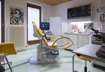 Praxis Hauptstraße 45 Staufen Behandlungszimmer
