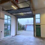 Halle Rolltor geöffnet